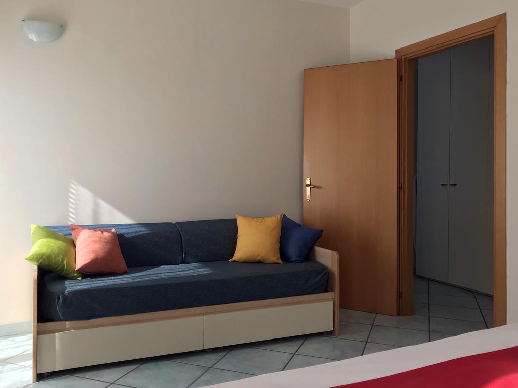 Residence Marconi Terracina Εξωτερικό φωτογραφία
